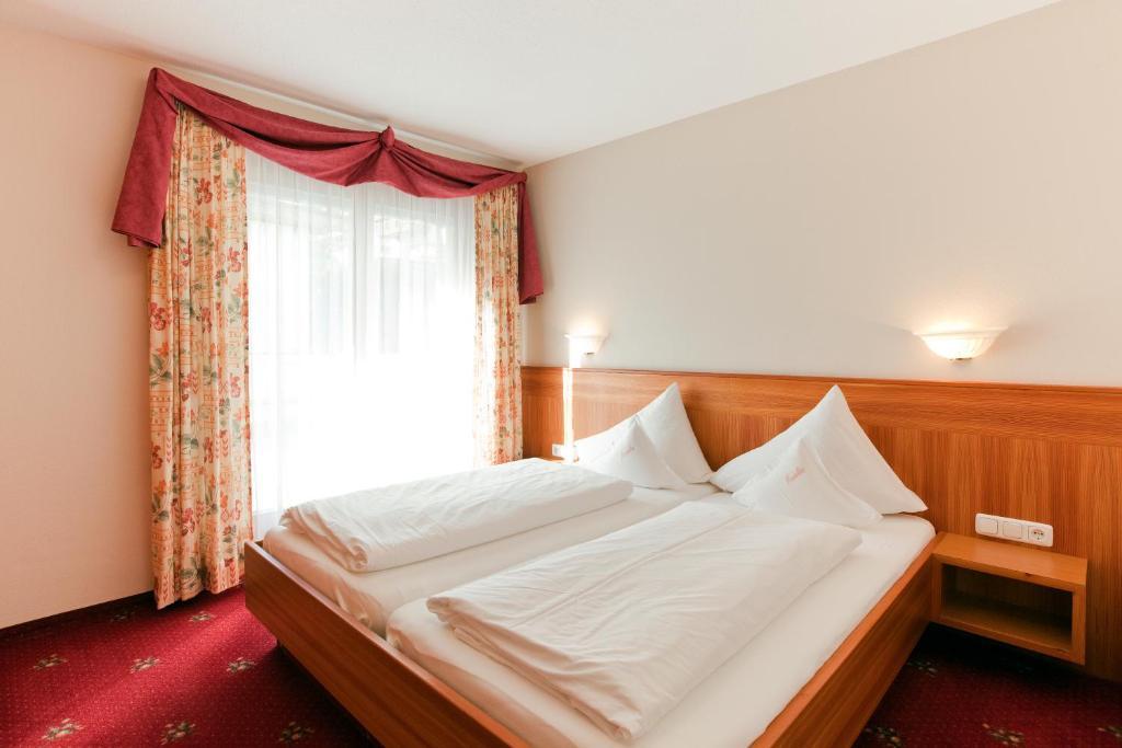 Hotel Tirolerhof Serfaus Pokój zdjęcie
